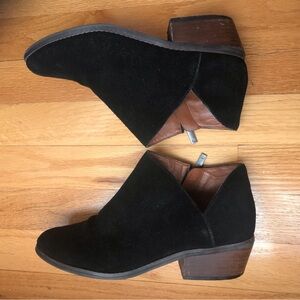 Lucky Brand Fentley size 7 women’s Boho black leather booties with 2” heel